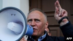 Belarusian opposition leader and former presidential candidate Mikalay Statkevich had only been released from prison last month. 