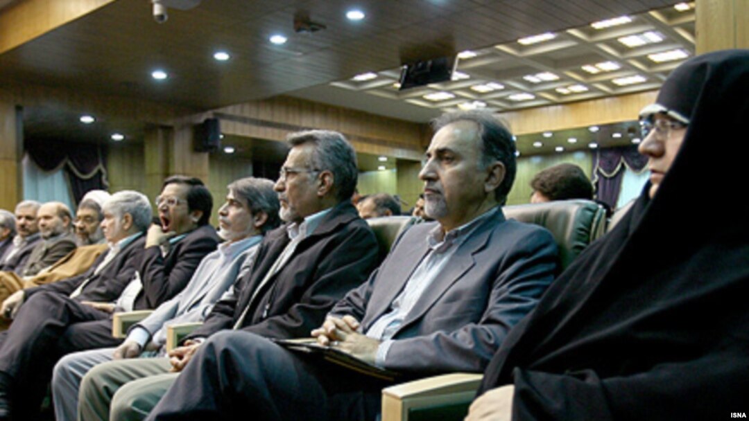 گردهمایی حزب کارگزاران سازندگی طی روز های ۱۳ و ۱۴ آذر در تهران برگزار شد.(عکس: ایسنا)