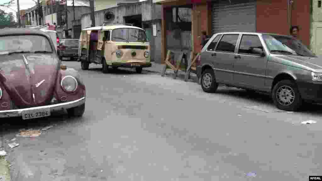 Paraisapolis Community Program #3