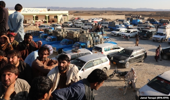 Pakistanis who deal in the Iranian gasoline trade across the border protest after the Pakistani government banned smuggled Iranian gasoline, in Panjgur, Balochistan Province, in October 2019.