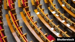 Хто забере найбільшу кількість крісел у комітетах Верховної ради?