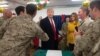 Дональд и Мелания Трамп посещают военных США в Ираке, 26 декабря 2018 года 