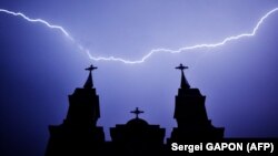 Гроза очікується в західних, північних та більшості центральних областей України