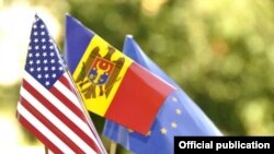 Moldova/US - Moldova, US, UE flags, Chisinau, generic