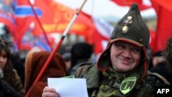 La o manifestaţie din Sankt Petersburg în sprijinul regiunilor separatiste din estul Ucrainei, 2 noiembrie 2014