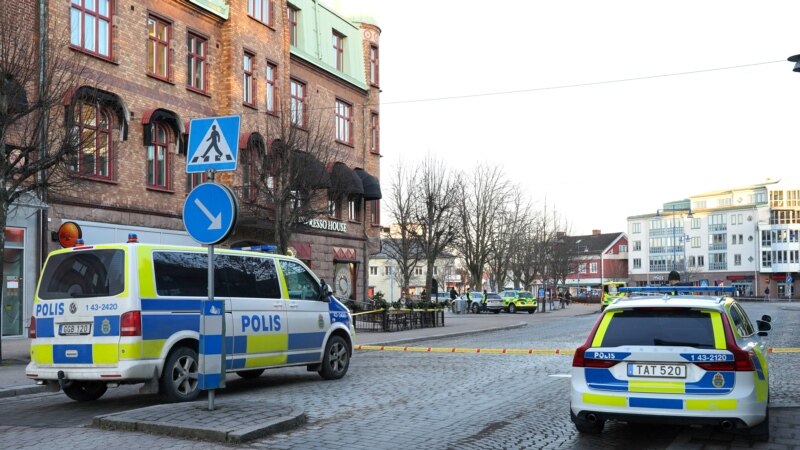 Dy gra vriten pas sulmit në një shkollë në Suedi