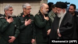 Iran's Ali Khamenei greets IRGC commanders. January 9, 2020