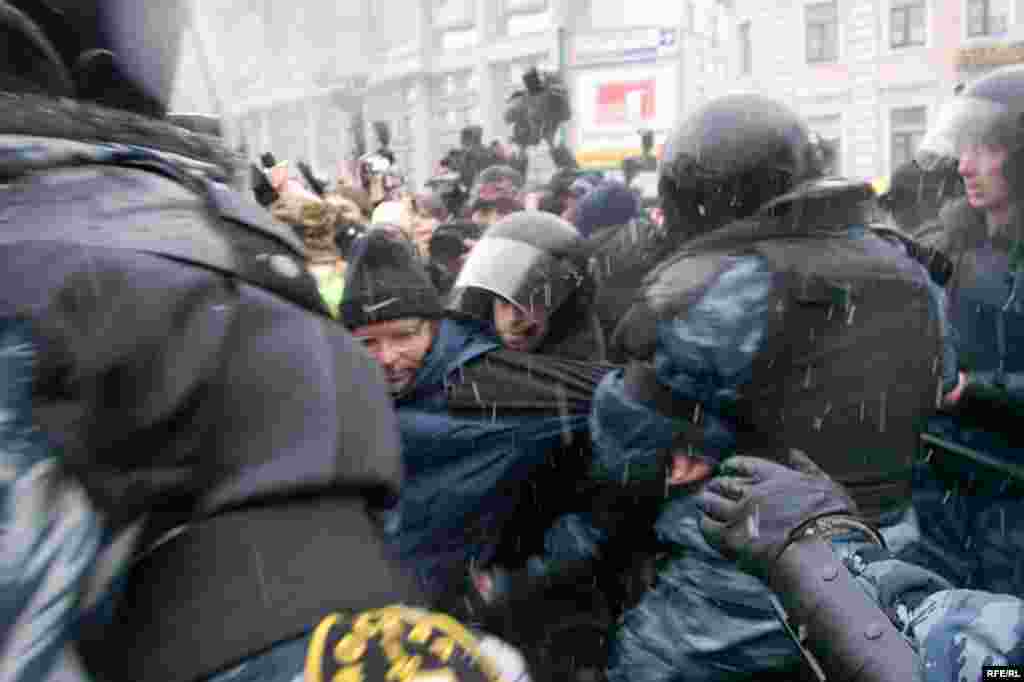 ОМОНовцы действовали решительно и жестко
