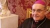 «Инструкции мне может давать папа». Как главу католиков Беларуси не впустили на родину