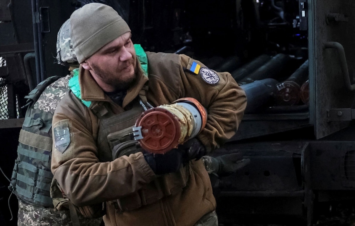 A Ukrainian soldier prepares ammunition near Dobropillia in Donetsk region, September 2026