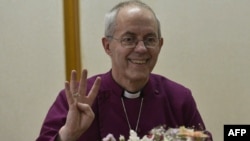 Архиепископ Кентерберийский Джастин Уэлби на одной из пресс-конференций (архивное фото)