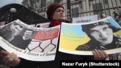 Акция "Освободите Савченко" возле посольства России в Киеве. 22 марта 