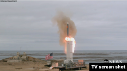 США испытывают свою ракету средней дальности действия