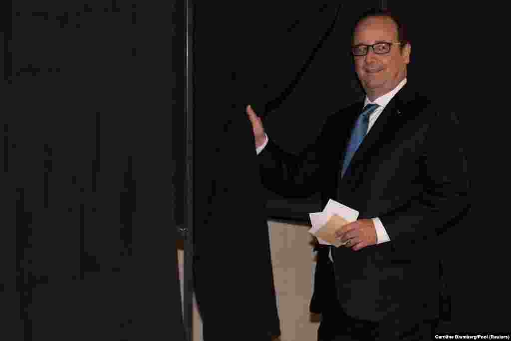 Fransa prezidenti Francois Hollande səs verir