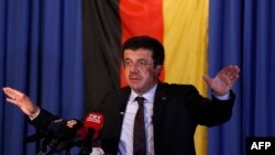 Министр экономики Турции Нихат Зейбекчи.
