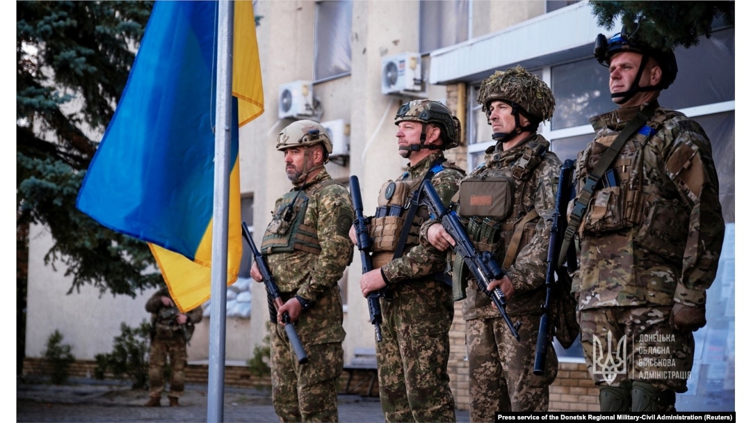 Ukraine war: Lyman retreat sparks rare criticism of Russian top brass