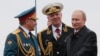 За что российские власти Севастополя награждают адмиралов