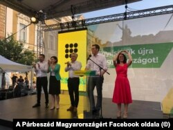 Karácsony Gergely miskolci kampánygyűlésen az MSZP-vel