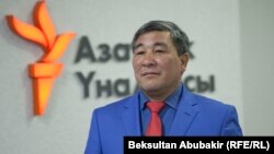 Жогорку Кеңештин депутаты Рыскелди Момбеков.