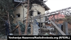 Наслідки російської атаки КАБом по приватному сектору Запоріжжя, 19 грудня 2025 року