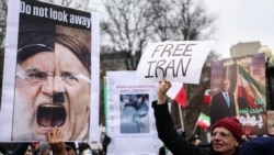 Diňle: Harby güýçlenmäniň we türgenleşikleriň arasynda ABŞ-nyň Eýrana hüjüm etmeginiň ähtimallygy 'örän ýokary' 