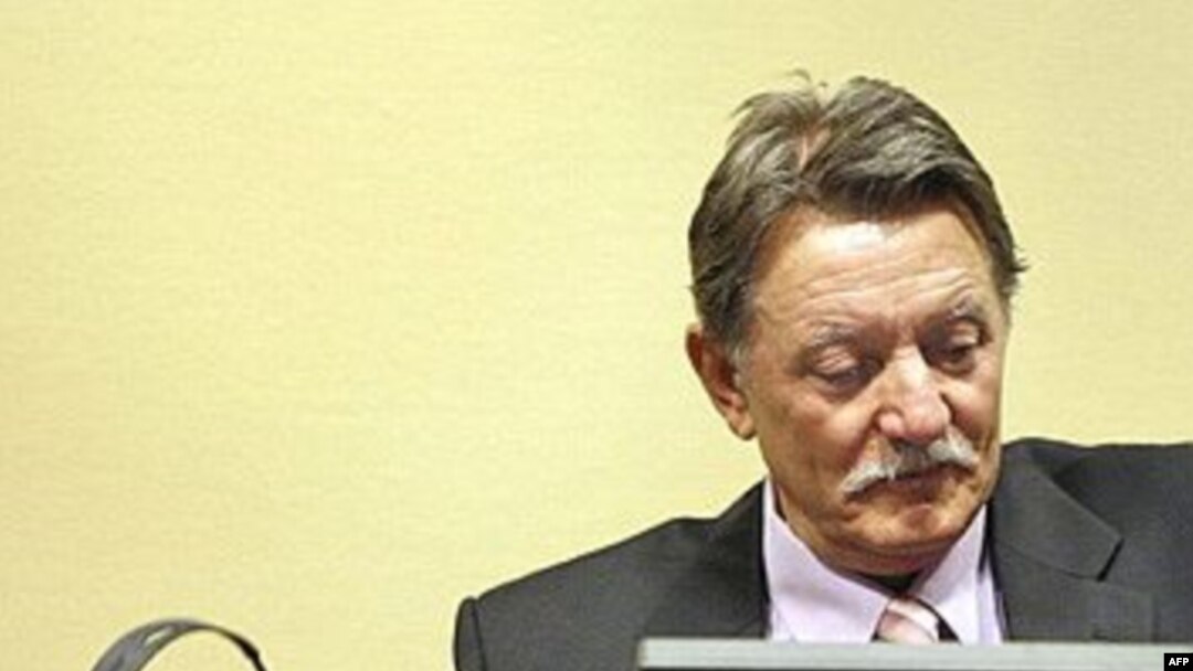 Dragomir Milošević pri izricanju presude, 12. decembar 2007