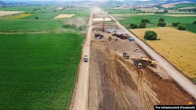 Imagine de pe lotul Târgu-Mureș - Miercurea Nirajului, capătul vestic al A8, care ar fi fost exclus de la finanțarea prin PNRR.