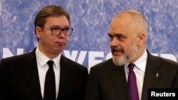 Predsednik Srbije Aleksandar Vučić i premijer Albanije Edi Rama na regionalnom sastanku zemalja Zapadnog Balkana u Tirani, 21. decembar 2019.