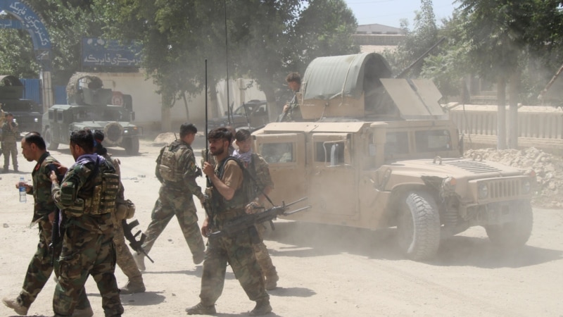 Afganistan: Talibani izveli niz ofanziva, zauzeli desetine okruga