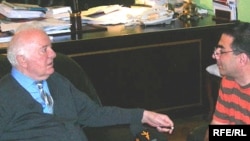 Eduard Şevardnadze «Azadlıq» radiosunun «Tanınmışlar» verilişinə müsahibə verib
