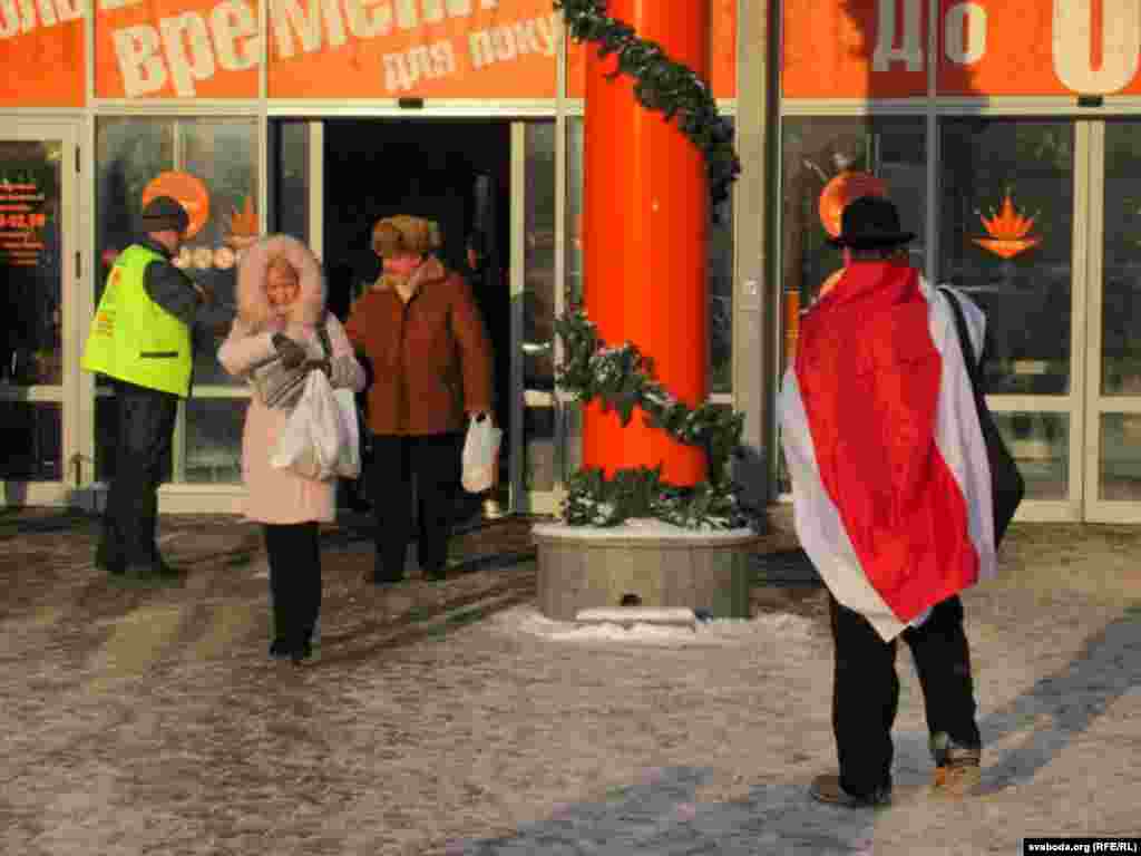 Photo by Yaugen Varaksa in Minsk