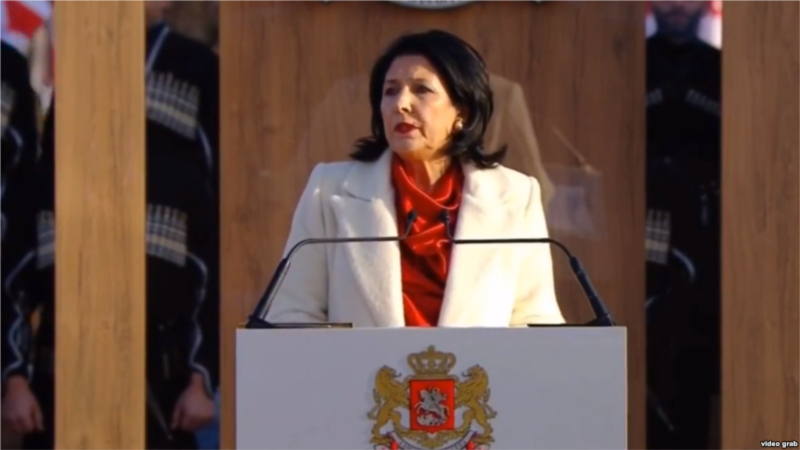 Salome Zurabișvili, prima femeie președintă a Georgiei, a depus jurământul