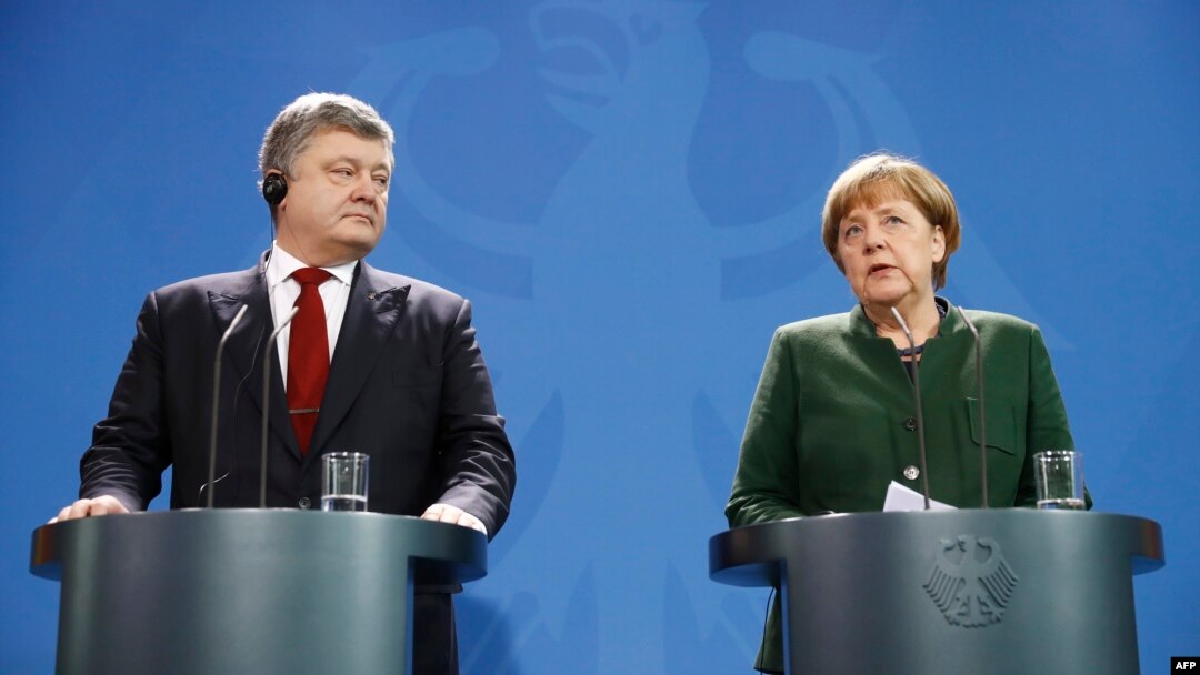 Президент Украины Петр Порошенко и канцлер Германии Ангела Меркель, 30 января 2017 года