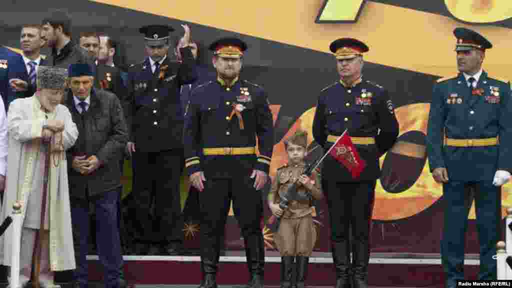 Толаман дийнахь Кадыров Рамзана а, цуьнан гоно а пайдаоьцу Георгийн цуьргах.