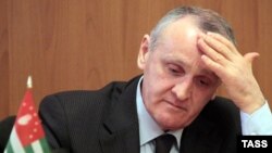 «Президент» самопроголошеної Абхазії Олександр Анкваб пішов у відставку