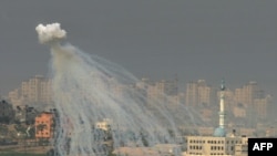 حملات اسرائیل به نوار غزه روز جمعه نیز ادامه داشت.