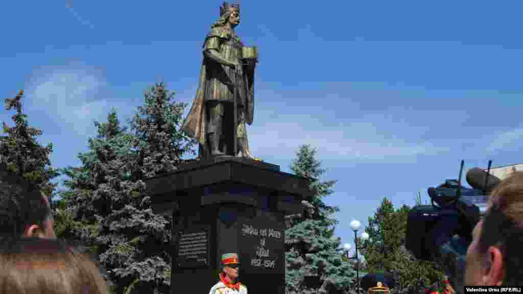 Noul monument al lui Ștefan cel Mare dezvelit la Criuleni.