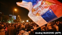 Festë në rrugët e Beogradit pasi Lista Studentore shpalli fitoren.