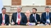 Ресей президенті Владимир Путин мен Ресей делегациясы Минскідегі экономикалық форумда. 27 маусым 2025 жыл.