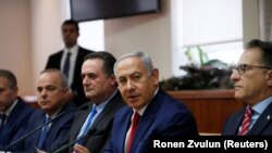 Benjamin Netanyahu na sastanku svog kabineta u Jerusalimu 23. decembra 2018.