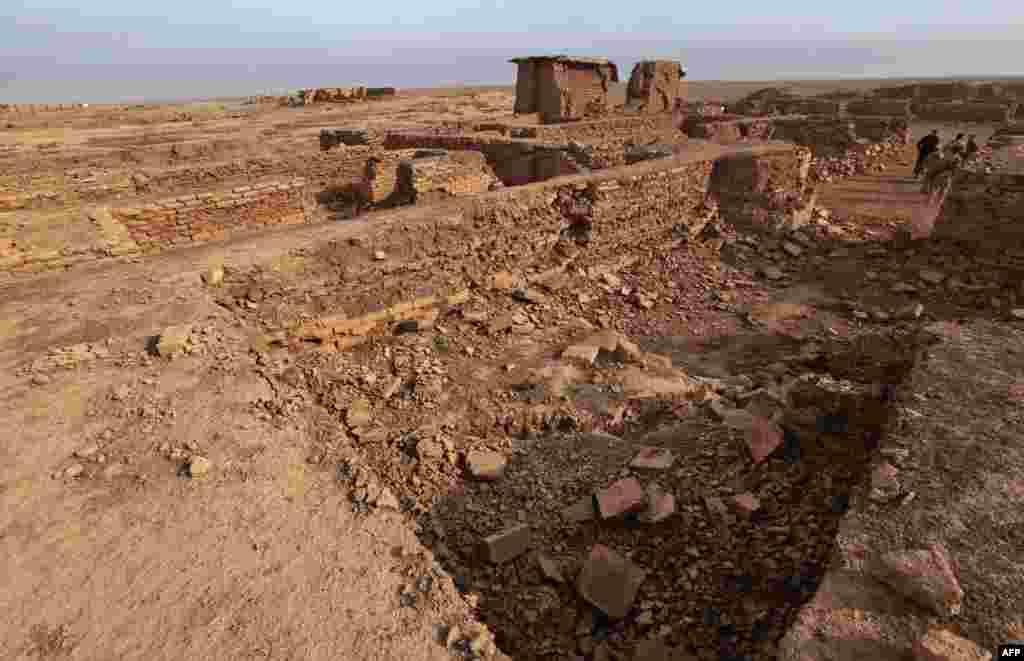 Iraqi soldiers retook the city on November 13 to find widespread destruction. There were reports that the militants used heavy machinery to bulldoze the historic sites. 
