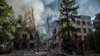 Лисичанск подложен на „огромно“ бомбардирање