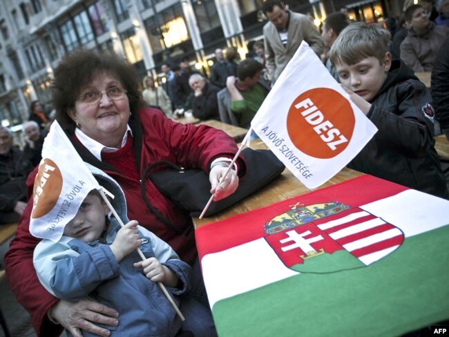 Oko milion Mađara u drugim državama su dobili državljanstvo svoje matice učestvujući na izborima 2014. godine tako što su glasali za Fides