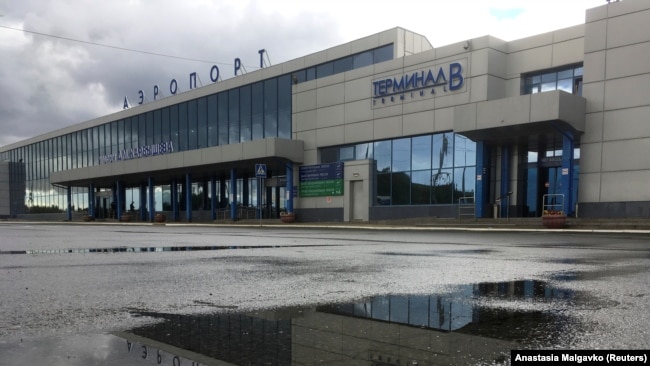 Ndërtesa e aeroportit në Omsk