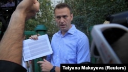 Алексей Навальный голосует на выборах 8 сентября в Москве