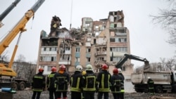 У лікарні в Тернополі померла 12-річна дівчинка, яка постраждала під час російського удару по місту 19 листопада, повідомив міський голова Сергій Надал. Таким чином кількість загиблих внаслідок удару по Тернополю зросла до 35