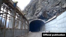 Armenia -- Workers renovate a tunnel on a highway in the Lori province, 14Jul2018