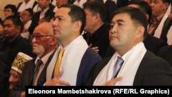 Омурбек Бабанов и Камчыбек Ташиев на съезде партии "Республика-Ата Журт". 2014 год.
