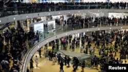 Protest u tržnom centru, Hong Kong, 26 apil 2020.