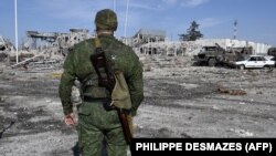 «Російський імперський рух» відкрито набирав бійців для поповнення лав підтримуваних Росією бойовиків на Донбасі